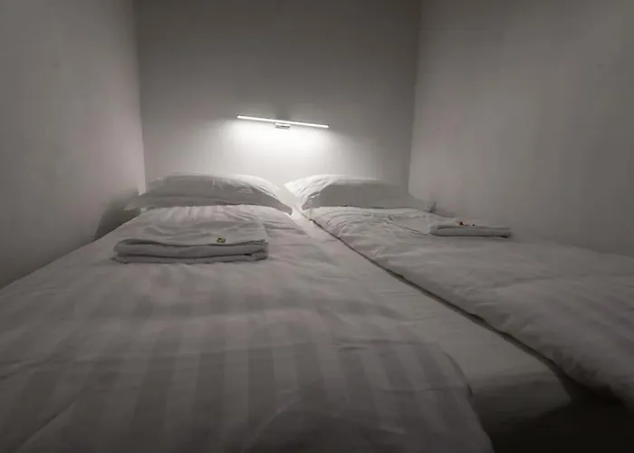 Pest-Port Private Apartment Room-6