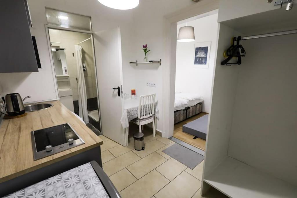 Pest-port Private Room-6 Appartamento Budapest